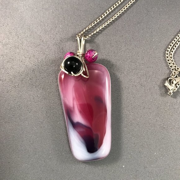 Artisan Fused Glass Pendant Necklace Gorgeous! - Picture 3 of 7
